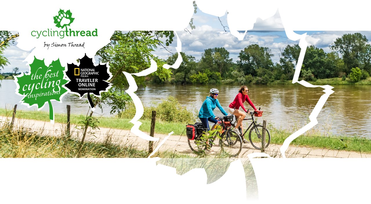 Cycling ladies on the Loire route