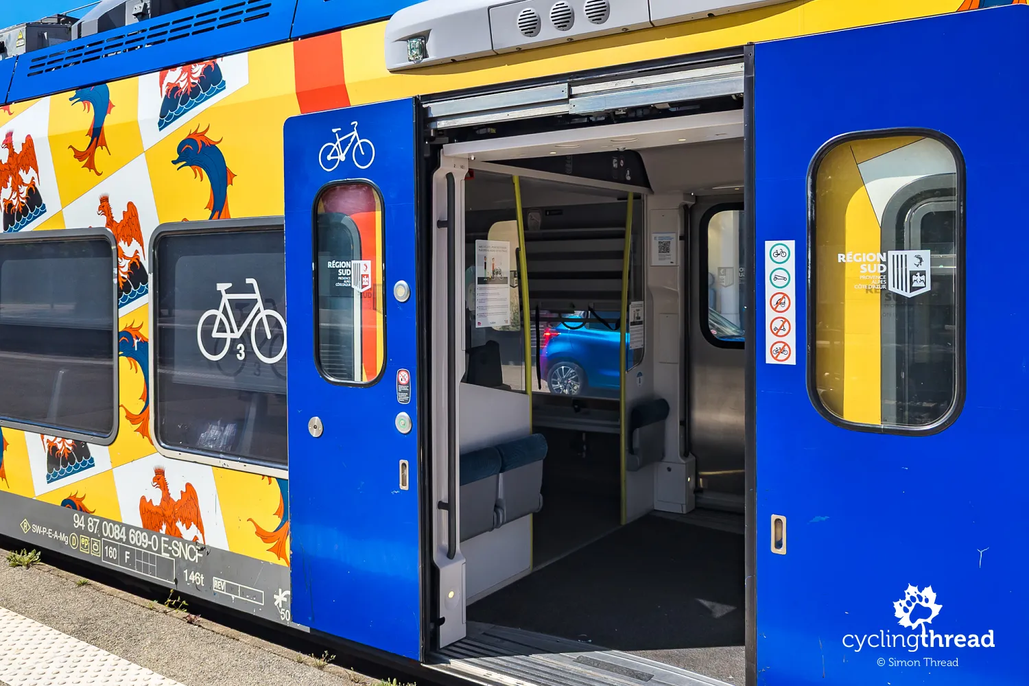 Bicycle compartment in a TER train in Provence