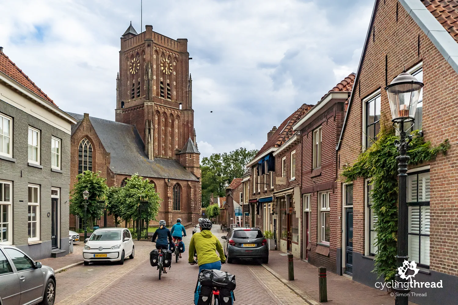 Cycling through the streets of Woudrichem