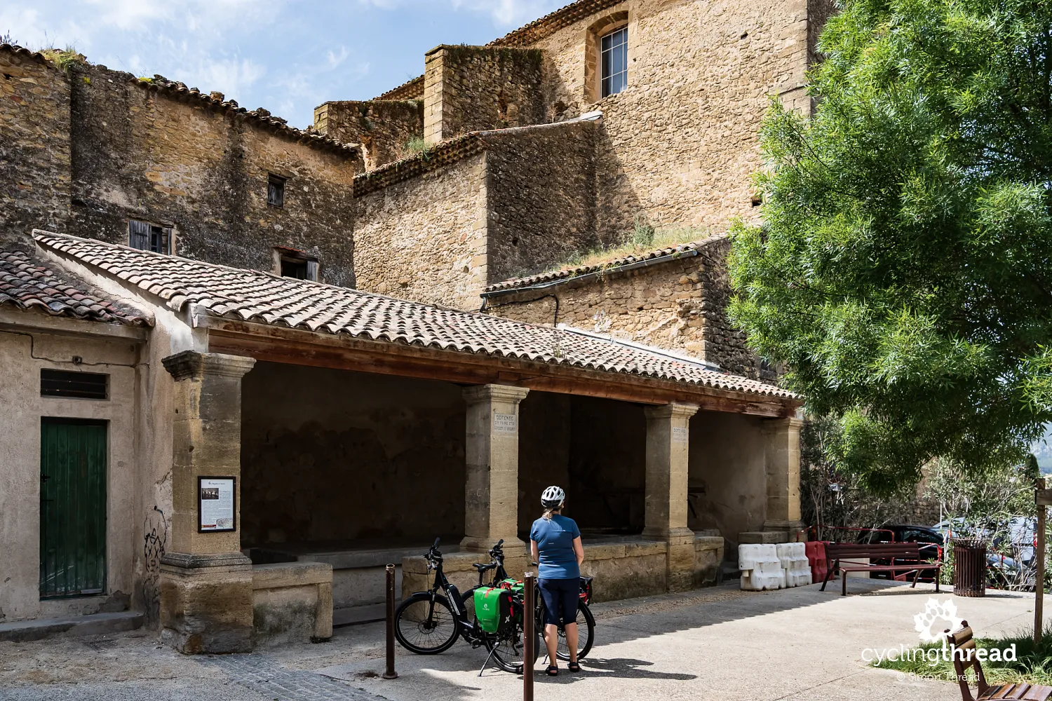 The historic washhouse in Lauris