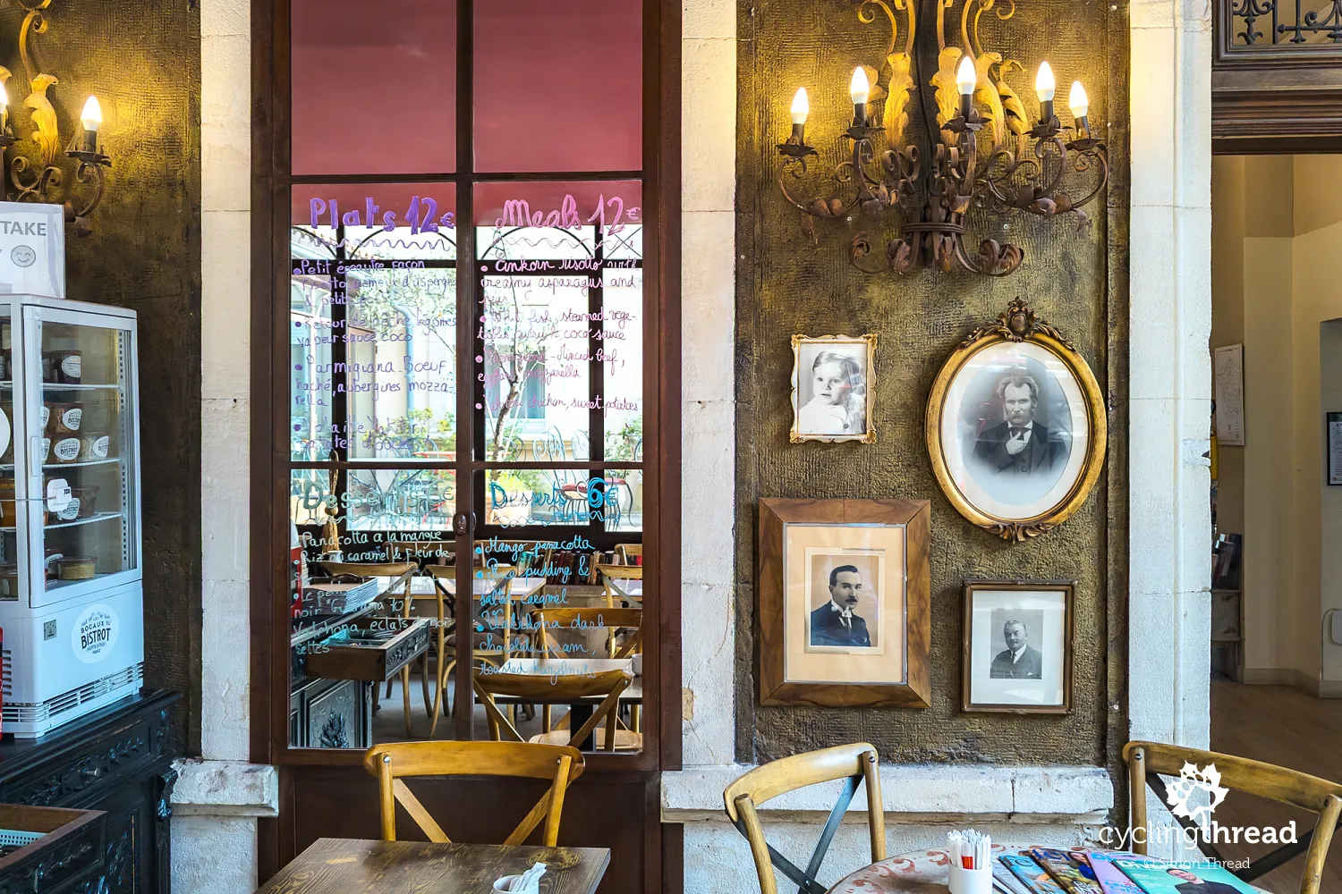Inside Hôtel du Parc in Cavaillon