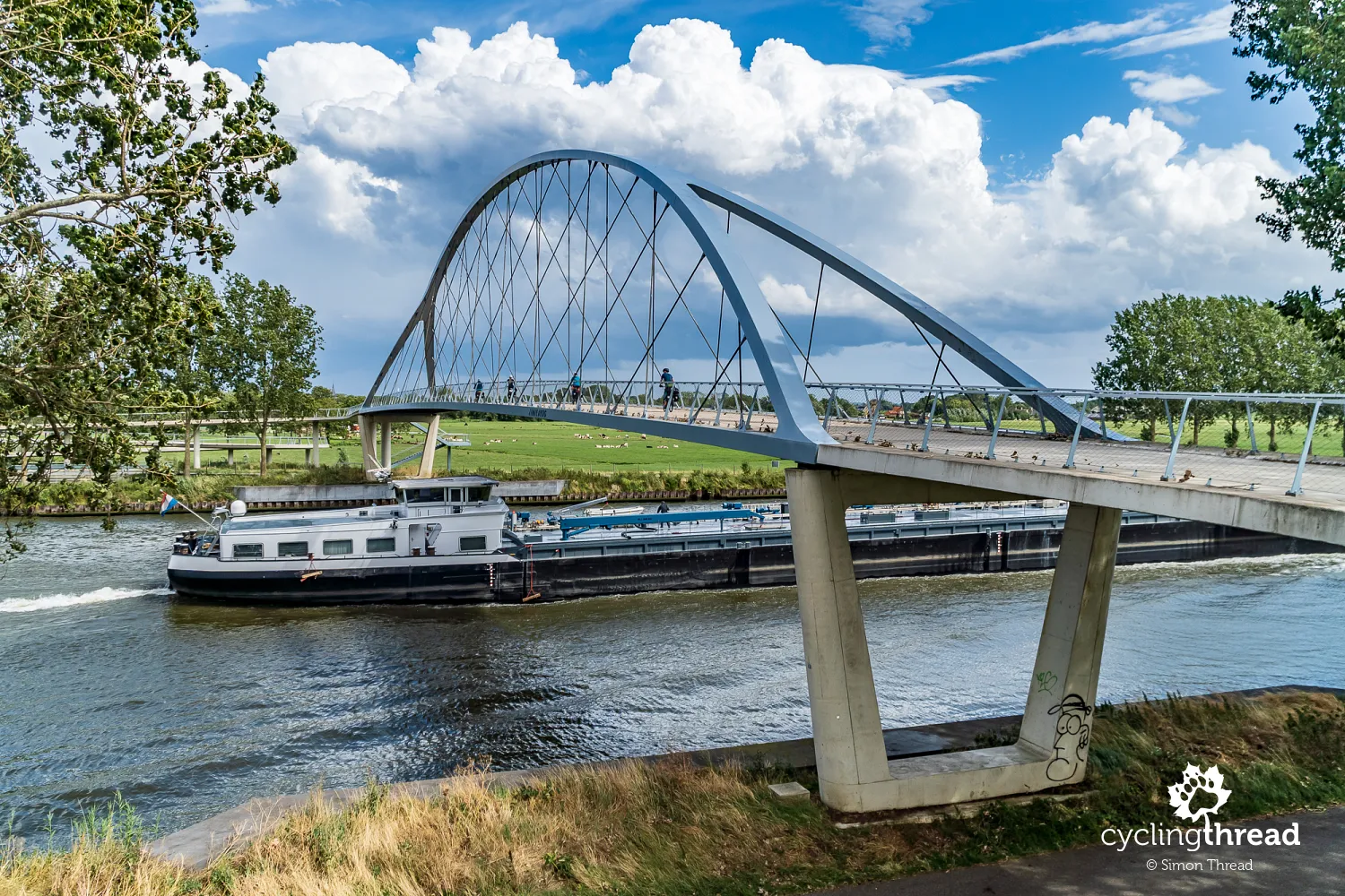 Liniebrug over the Amsterdam-Rhine Canal