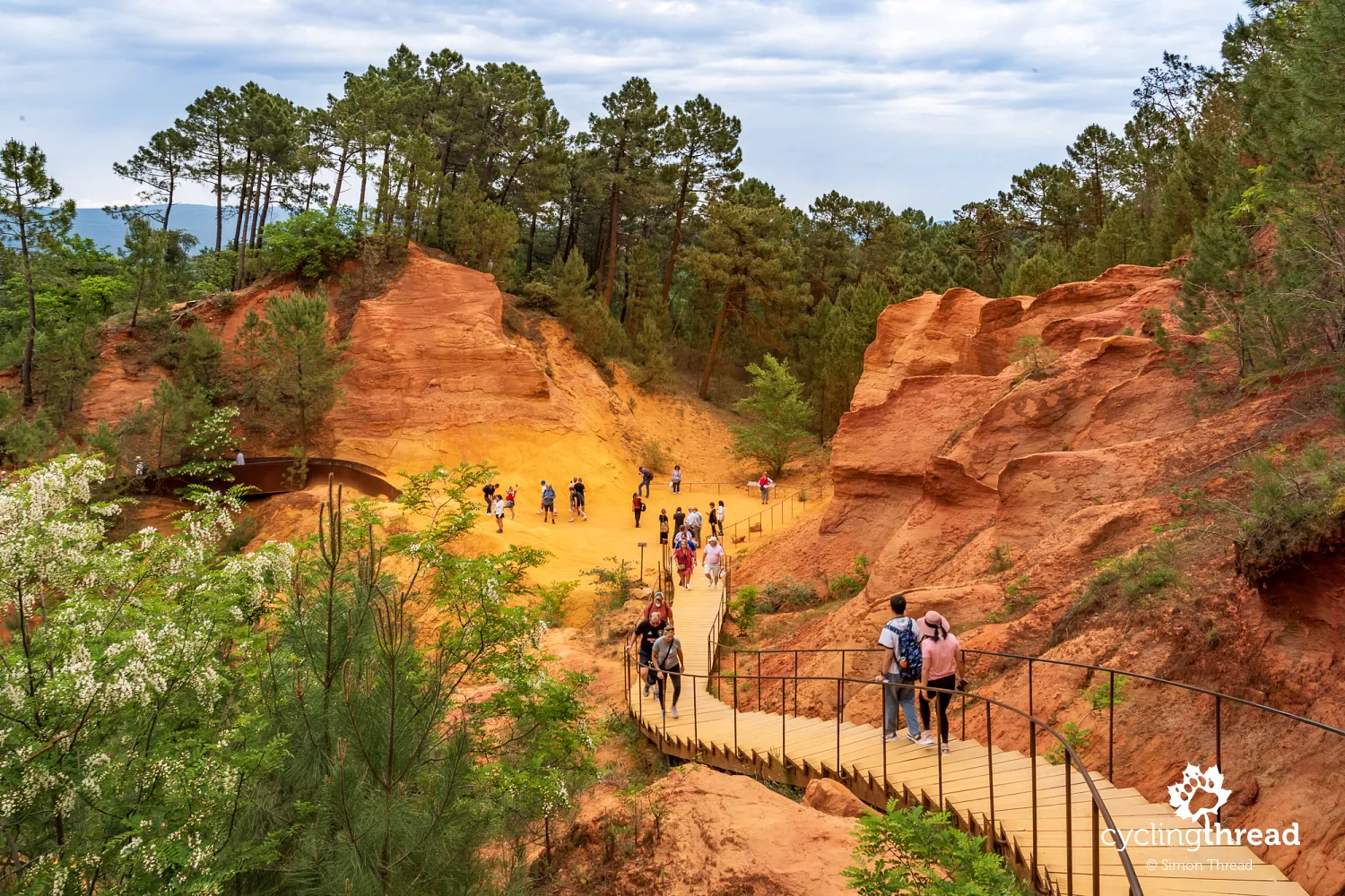 The ochre trail in Luberon