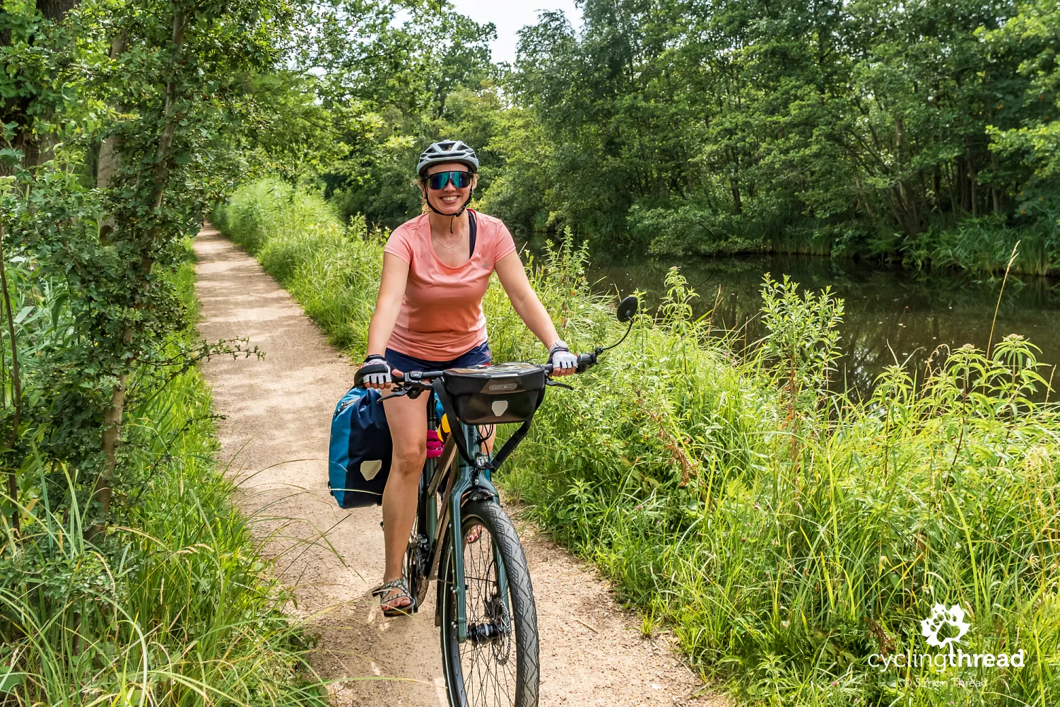 One of the rare gravel sections of the Waterline Route