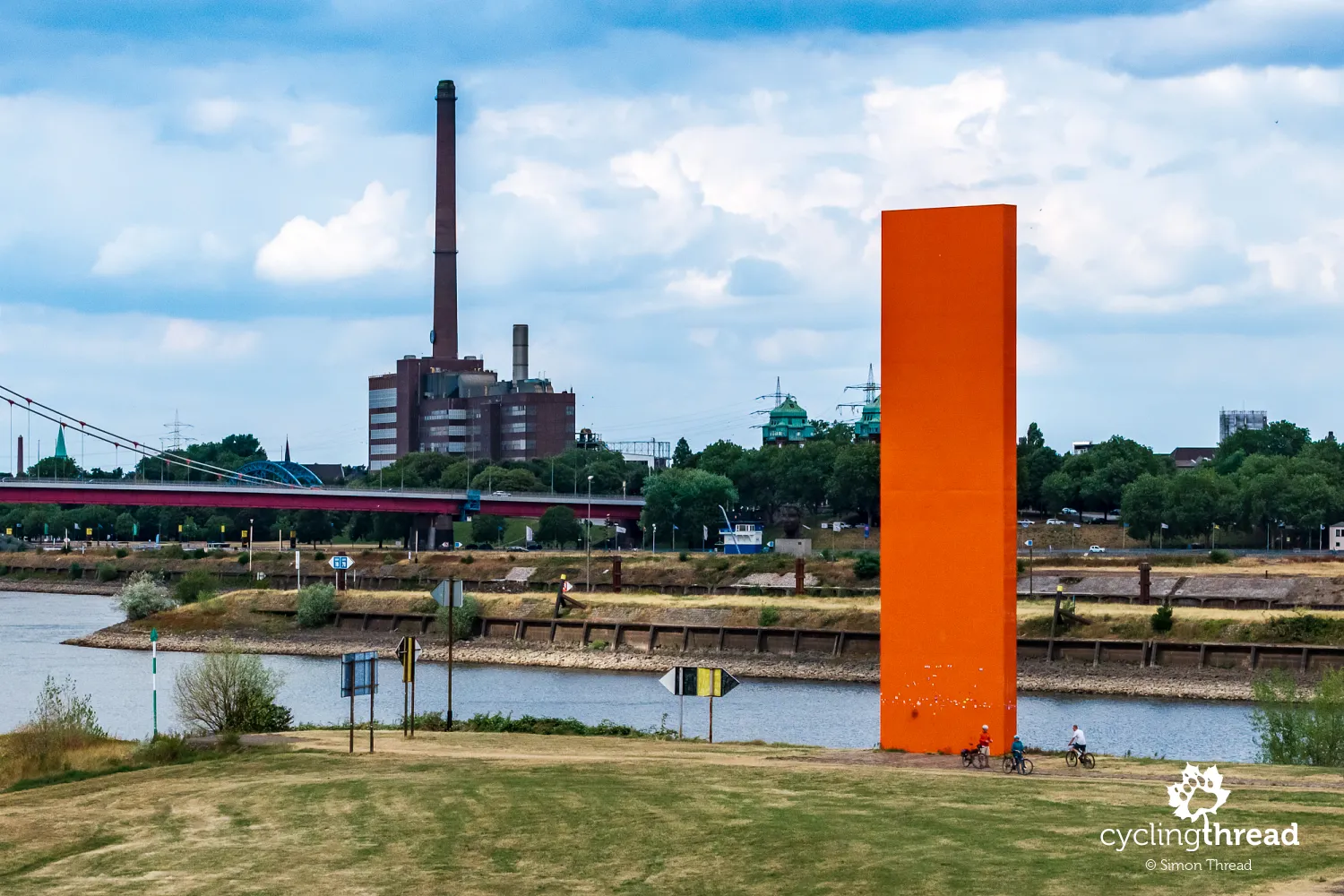 The Rheinorange at the confluence of the Ruhr and Rhine