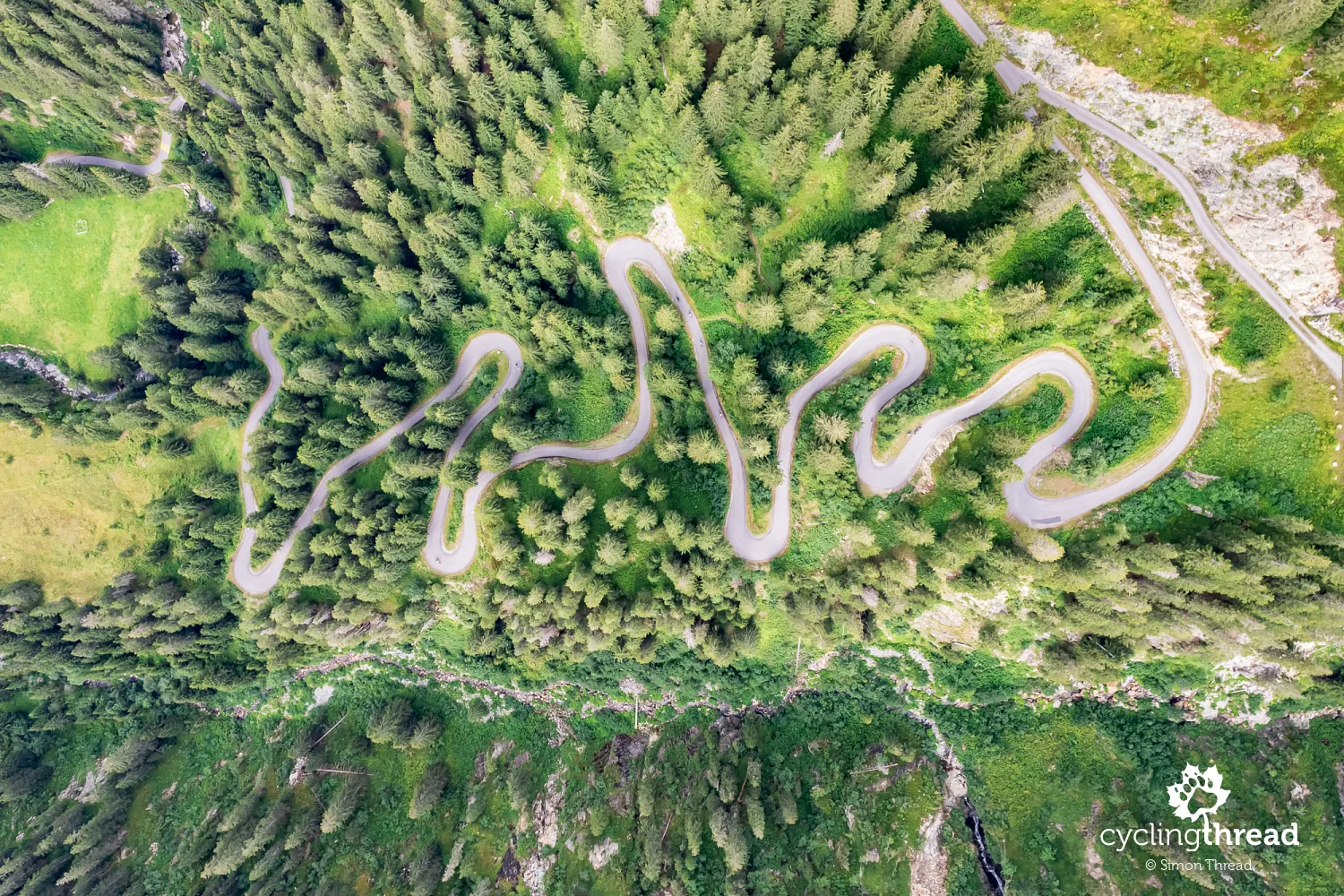 Switchbacks on the Zeinisjochstraße